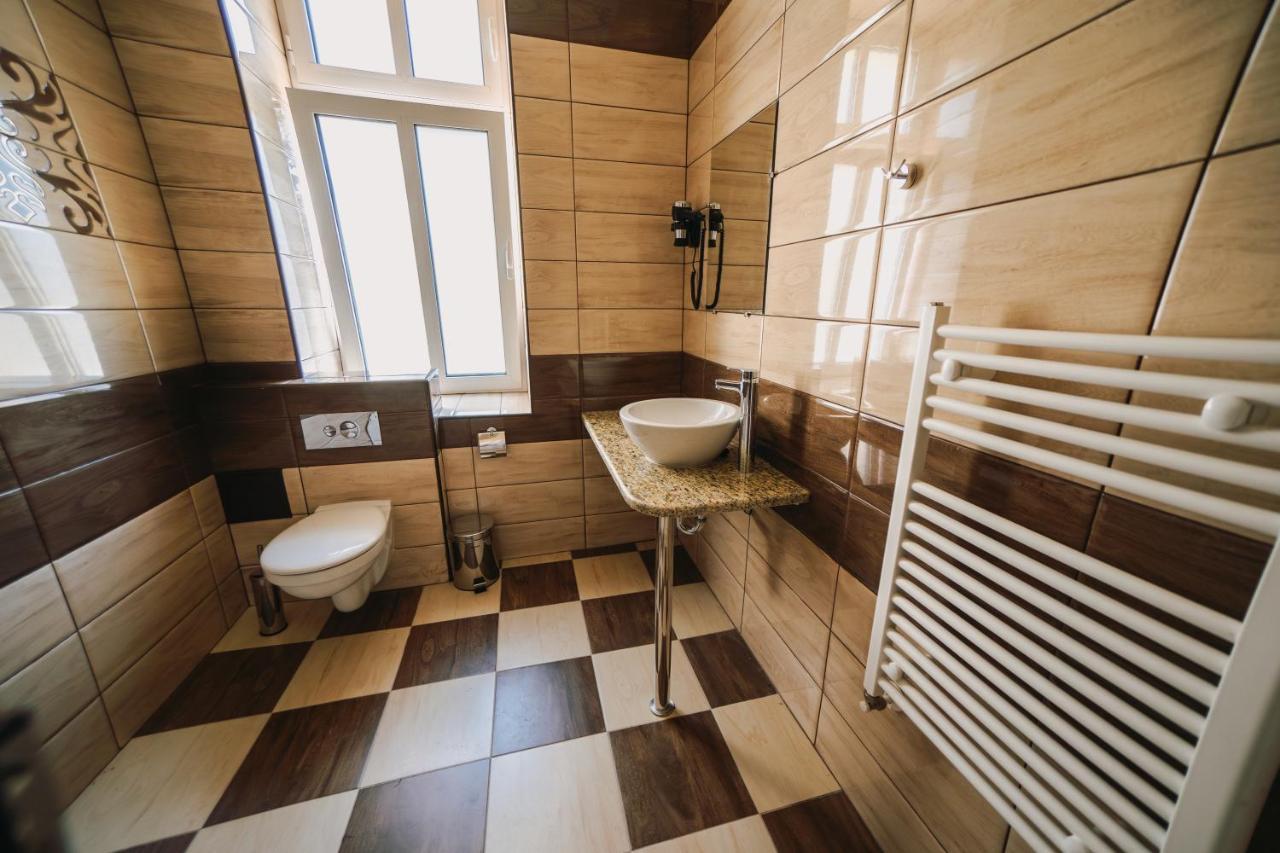 Hotel Хотел Театъръ Pleven Exteriér fotografie
