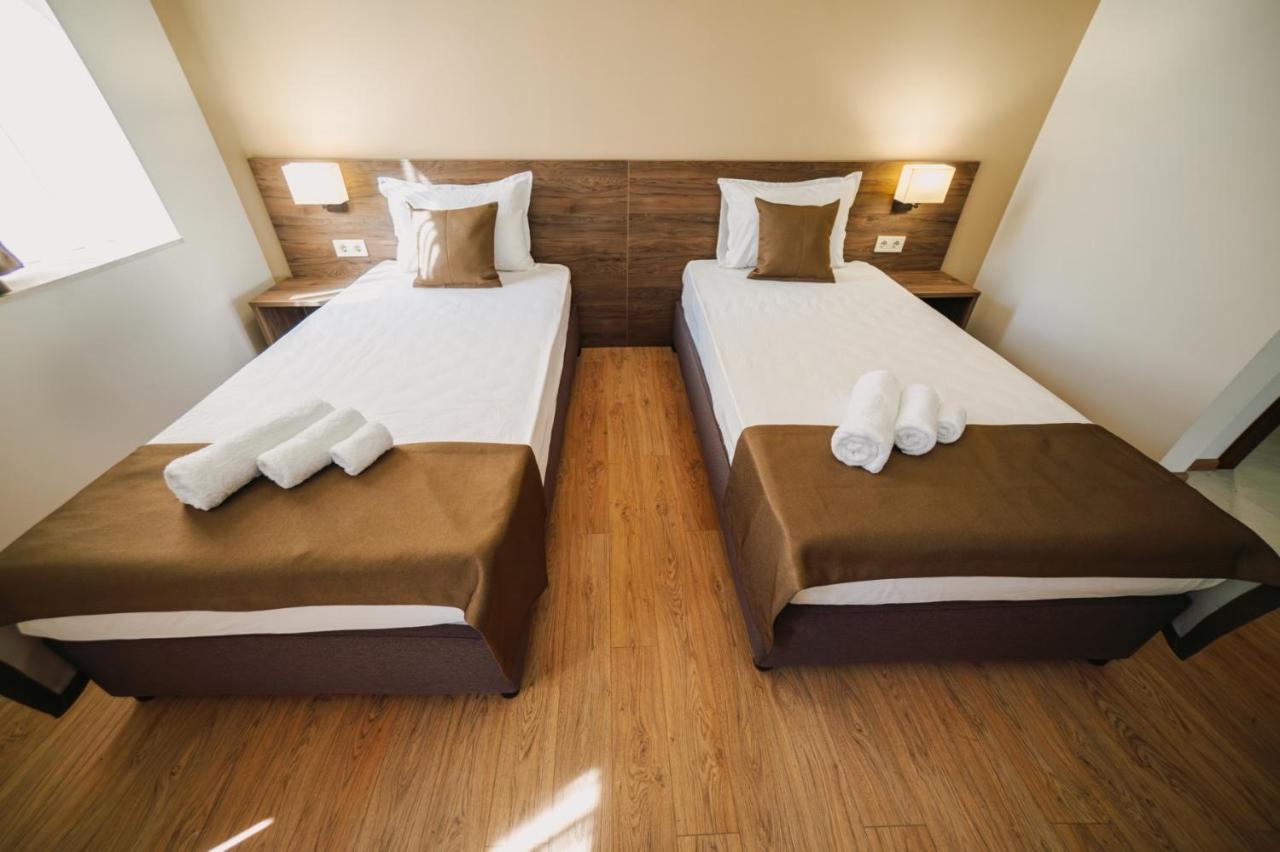 Hotel Хотел Театъръ Pleven Exteriér fotografie