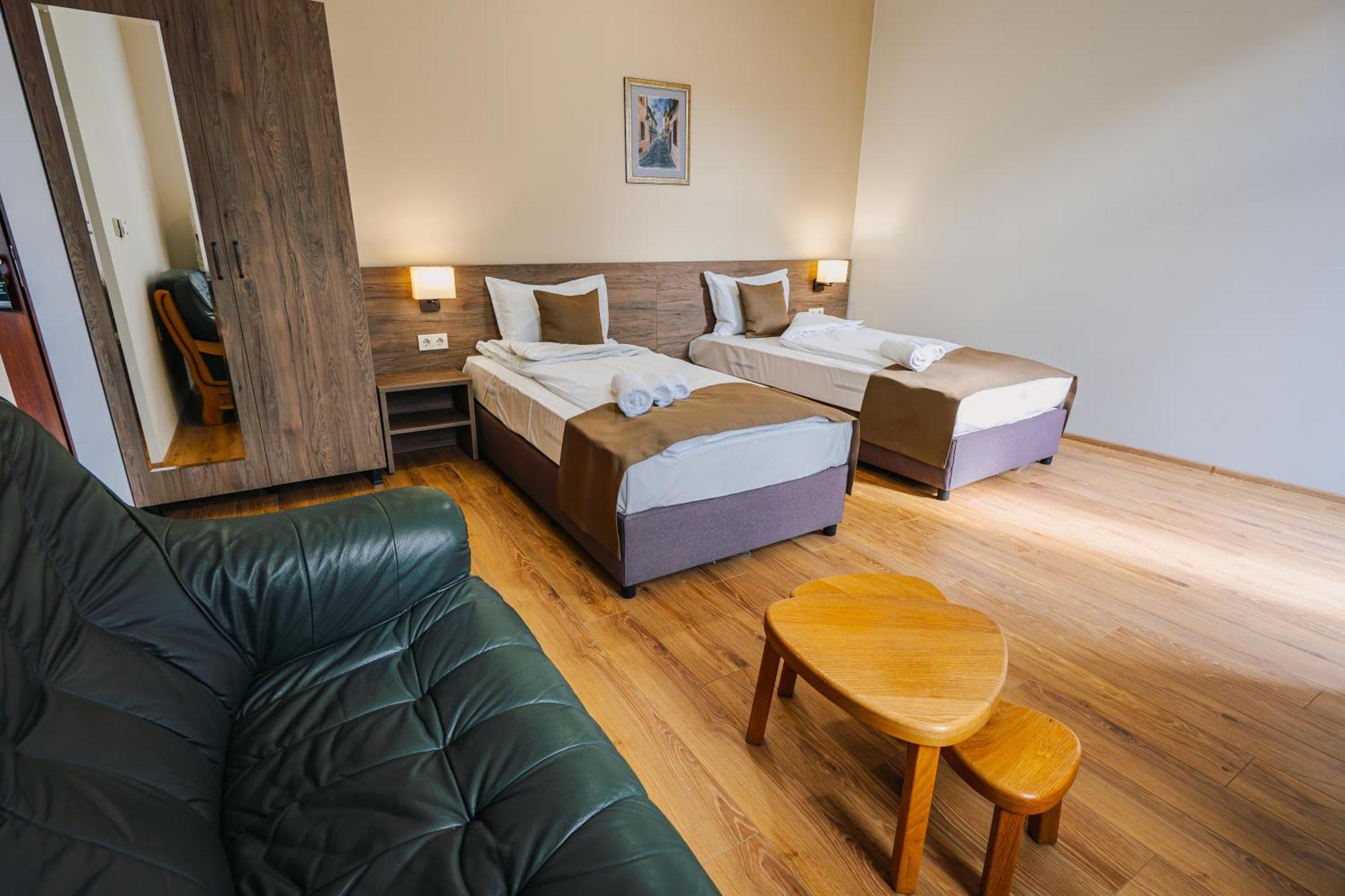 Hotel Хотел Театъръ Pleven Exteriér fotografie